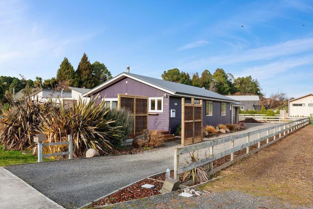 The Purple House - Ohakune Home With Spa Pool Exterior foto